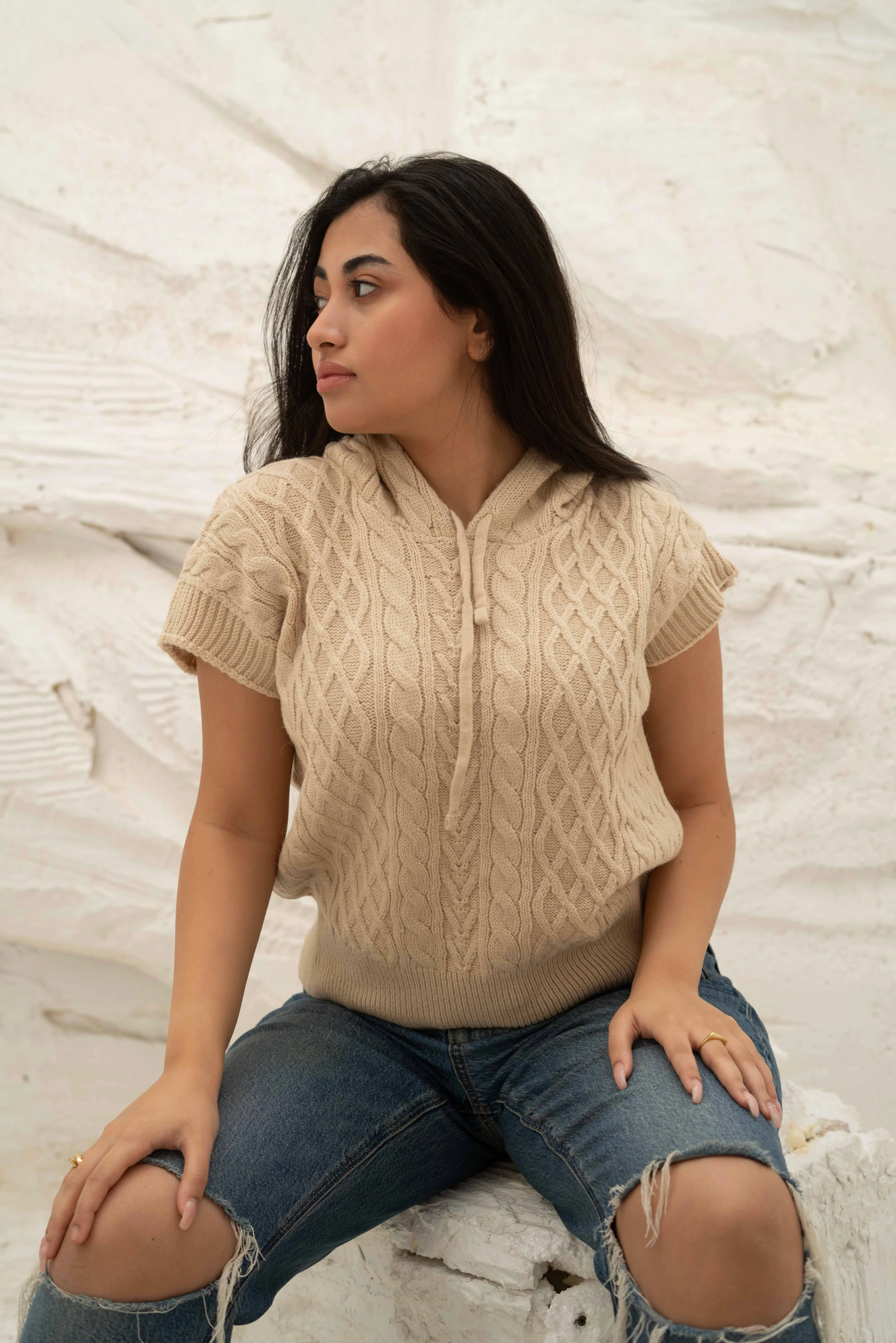 Cable-Knit Sleeveless Hoodie - Image 5