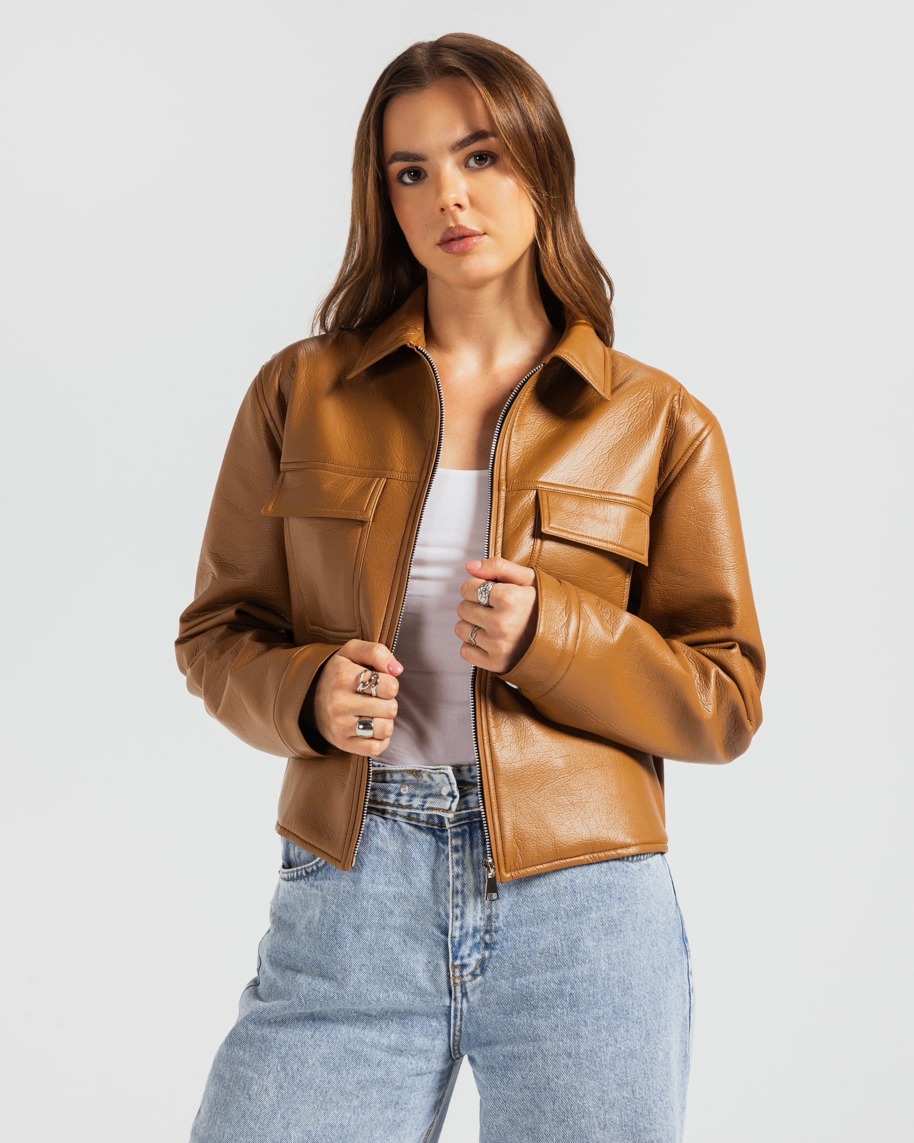 Signature Cropped Leather Jacket - Image 4