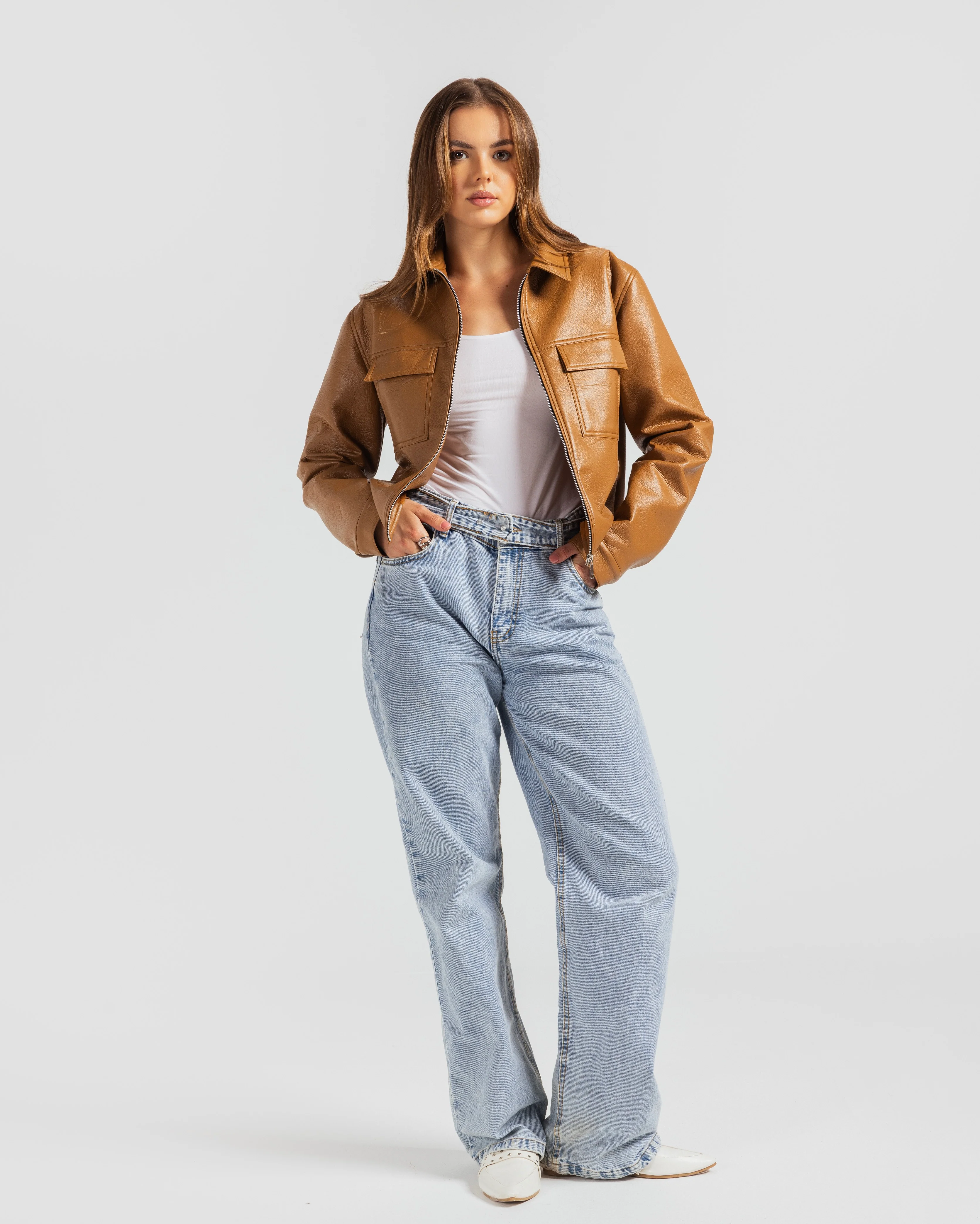 Signature Cropped Leather Jacket - Image 5