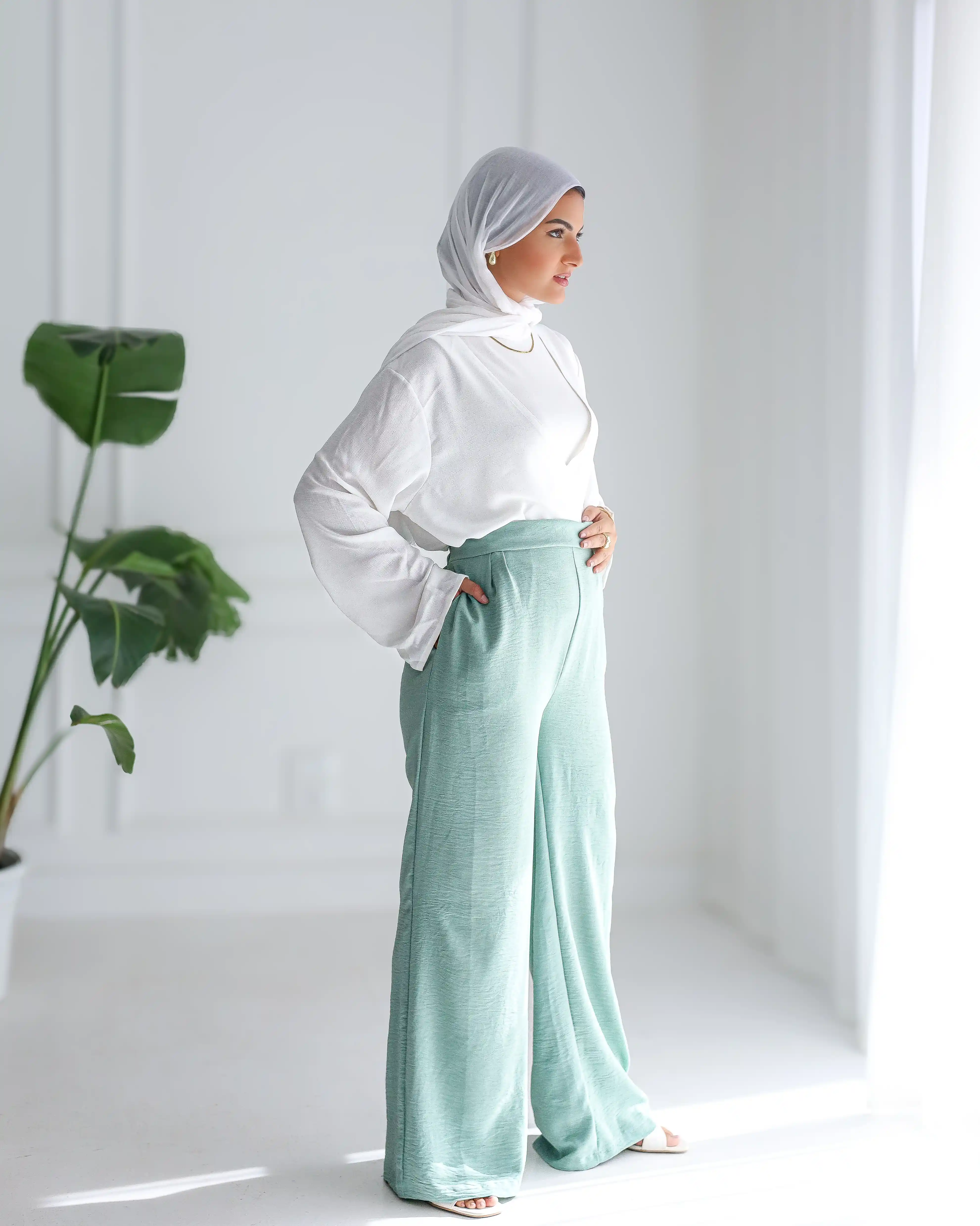 Gumus Crepe Wide-Leg Pants - Image 4