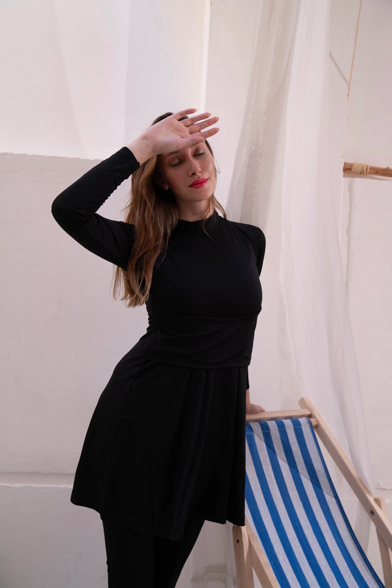 Elegant Noir Gumus Swimsuit - Image 14