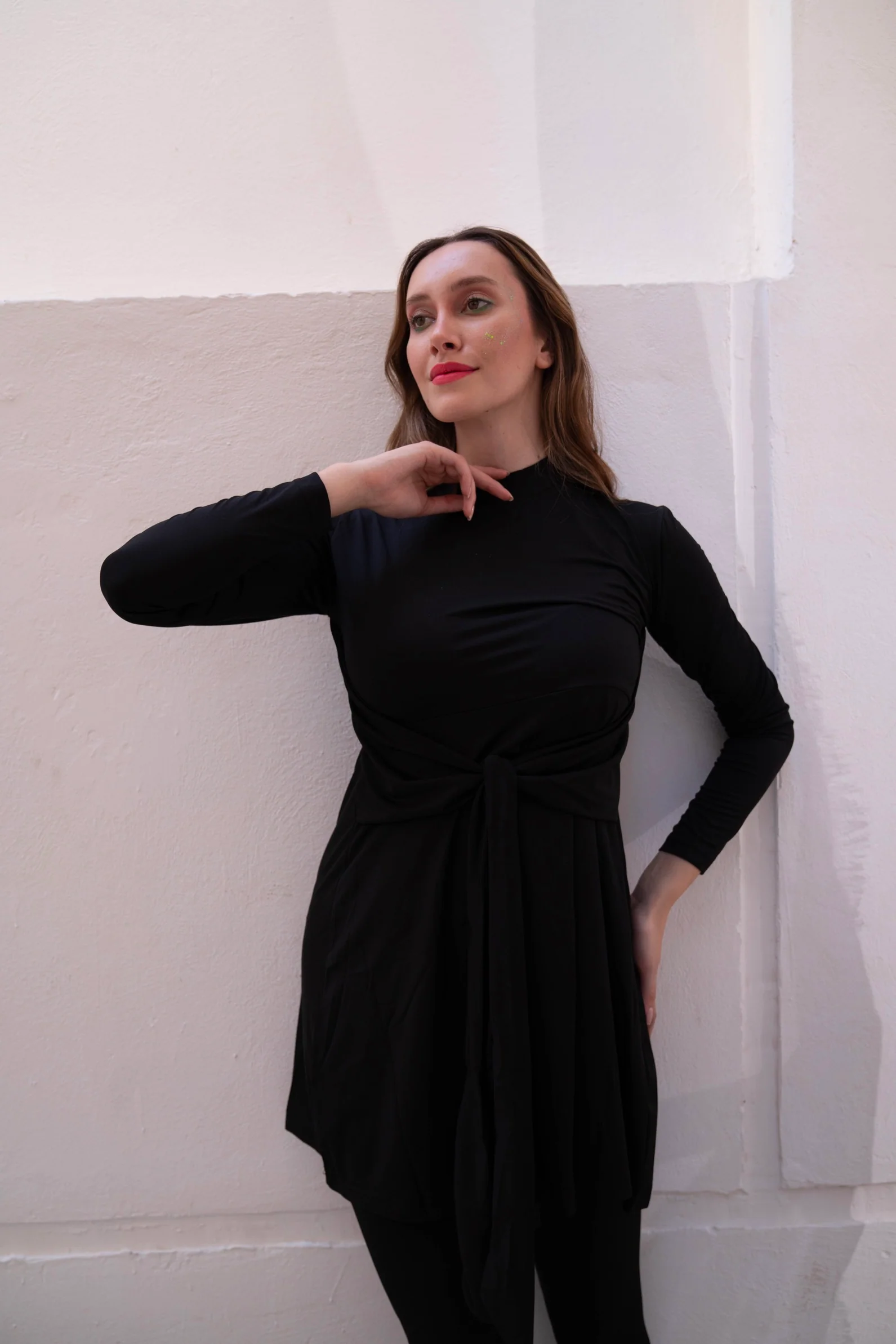 Elegant Noir Gumus Swimsuit - Image 8