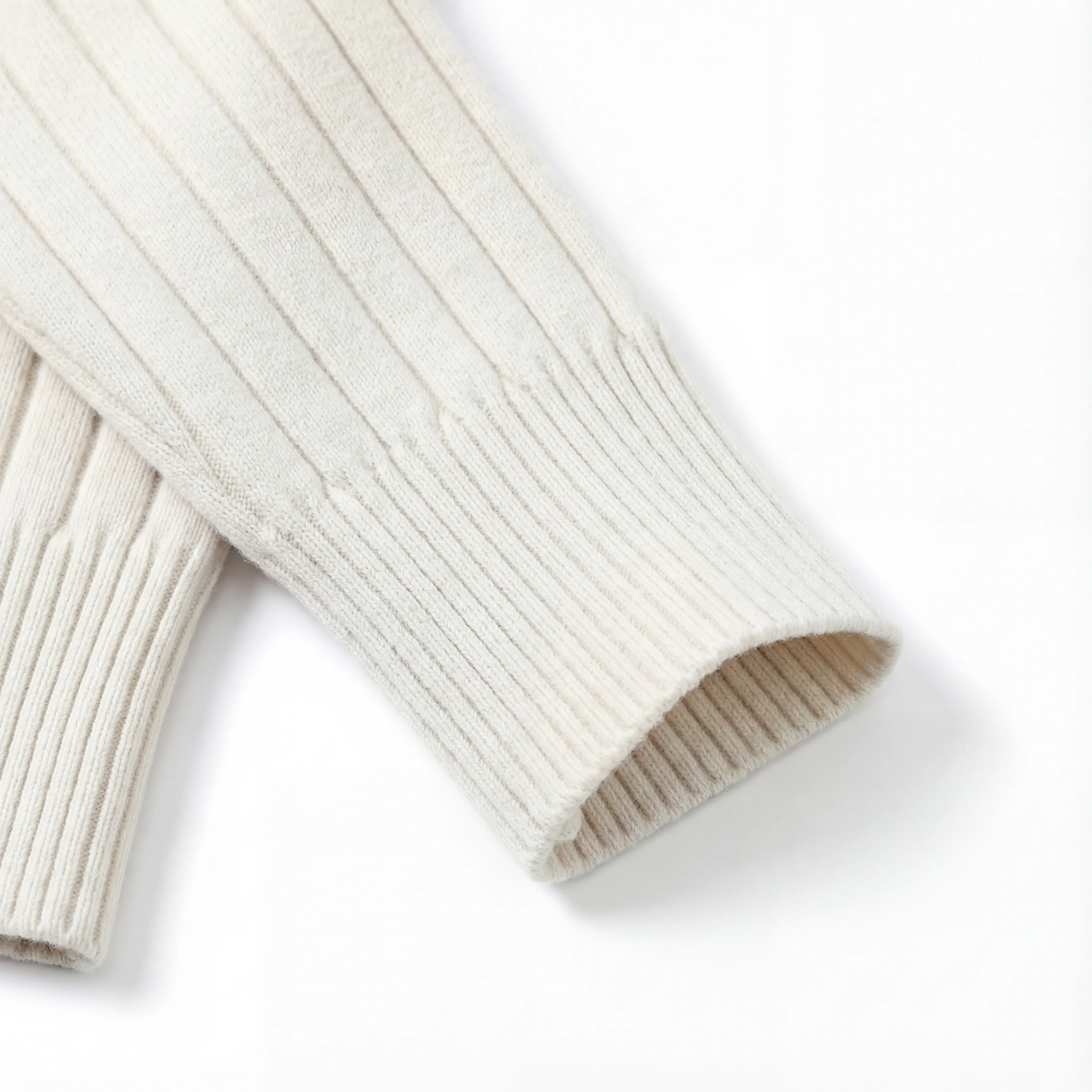 Gumus Cozy Winter Knitwear - Image 4