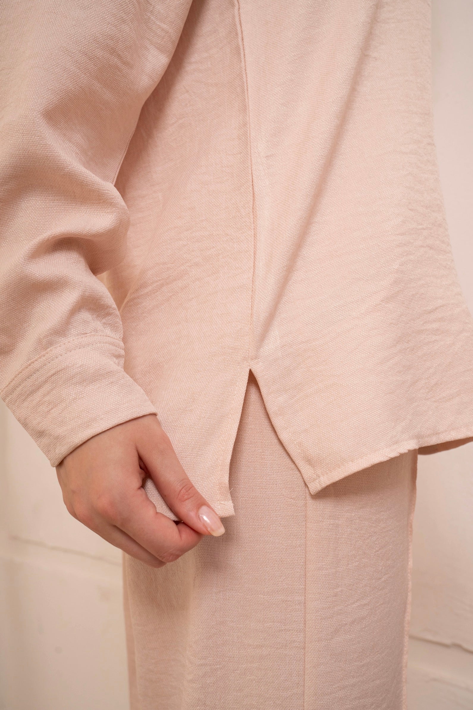 Gumus Linen Beige Suit - Image 18