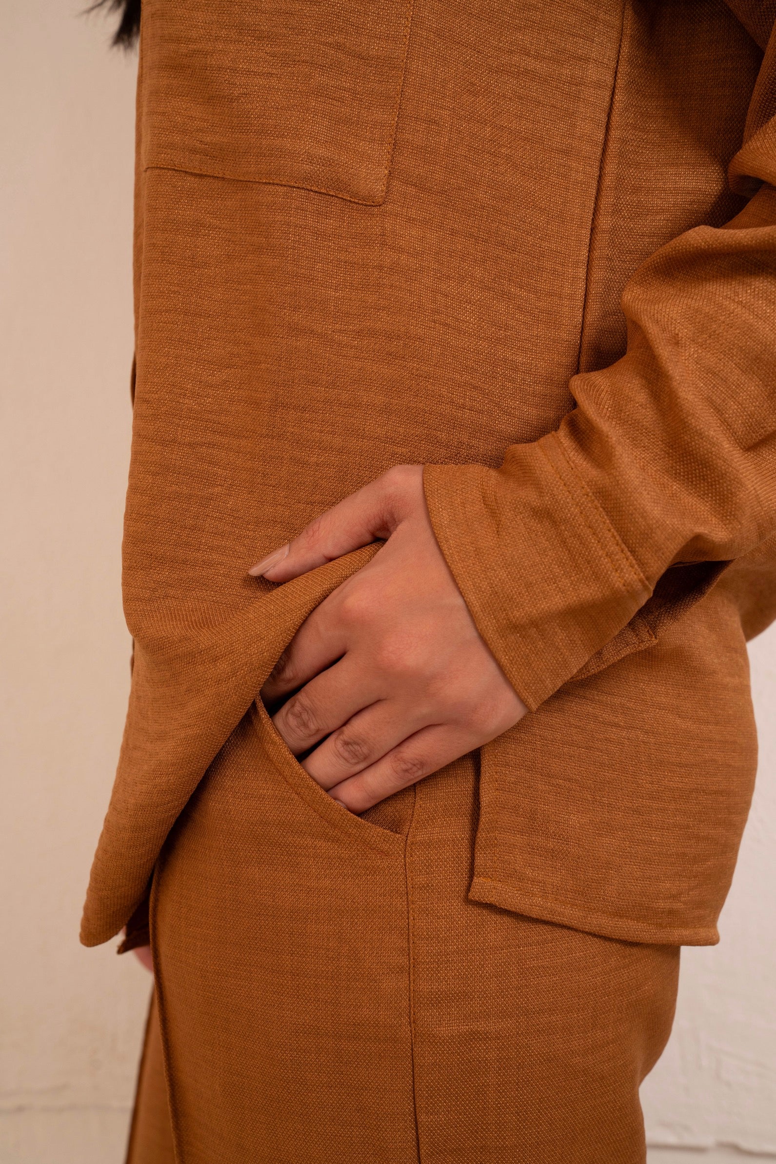 Gumus Linen Caramel Suit - Image 17