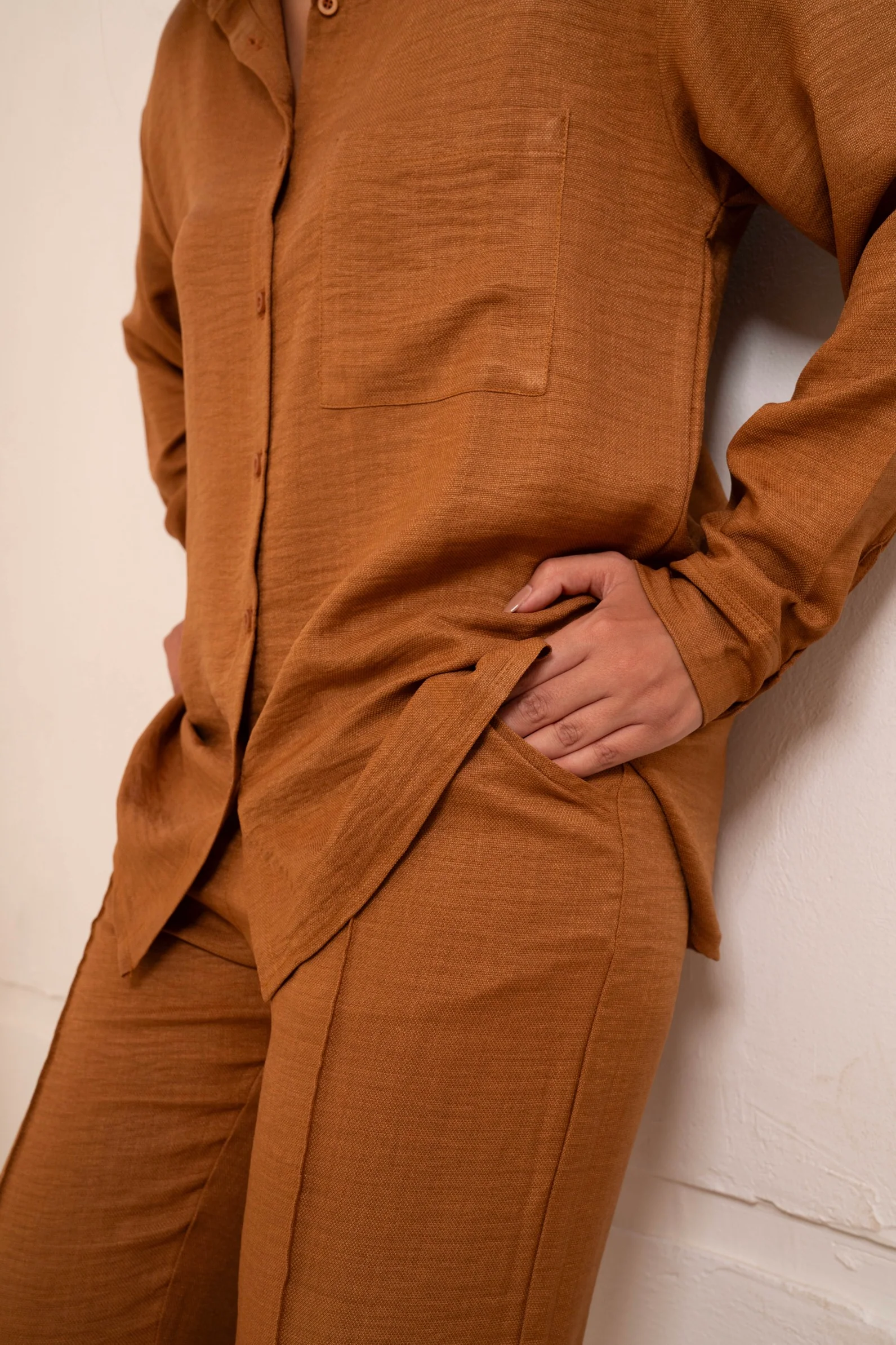 Gumus Linen Caramel Suit - Image 18