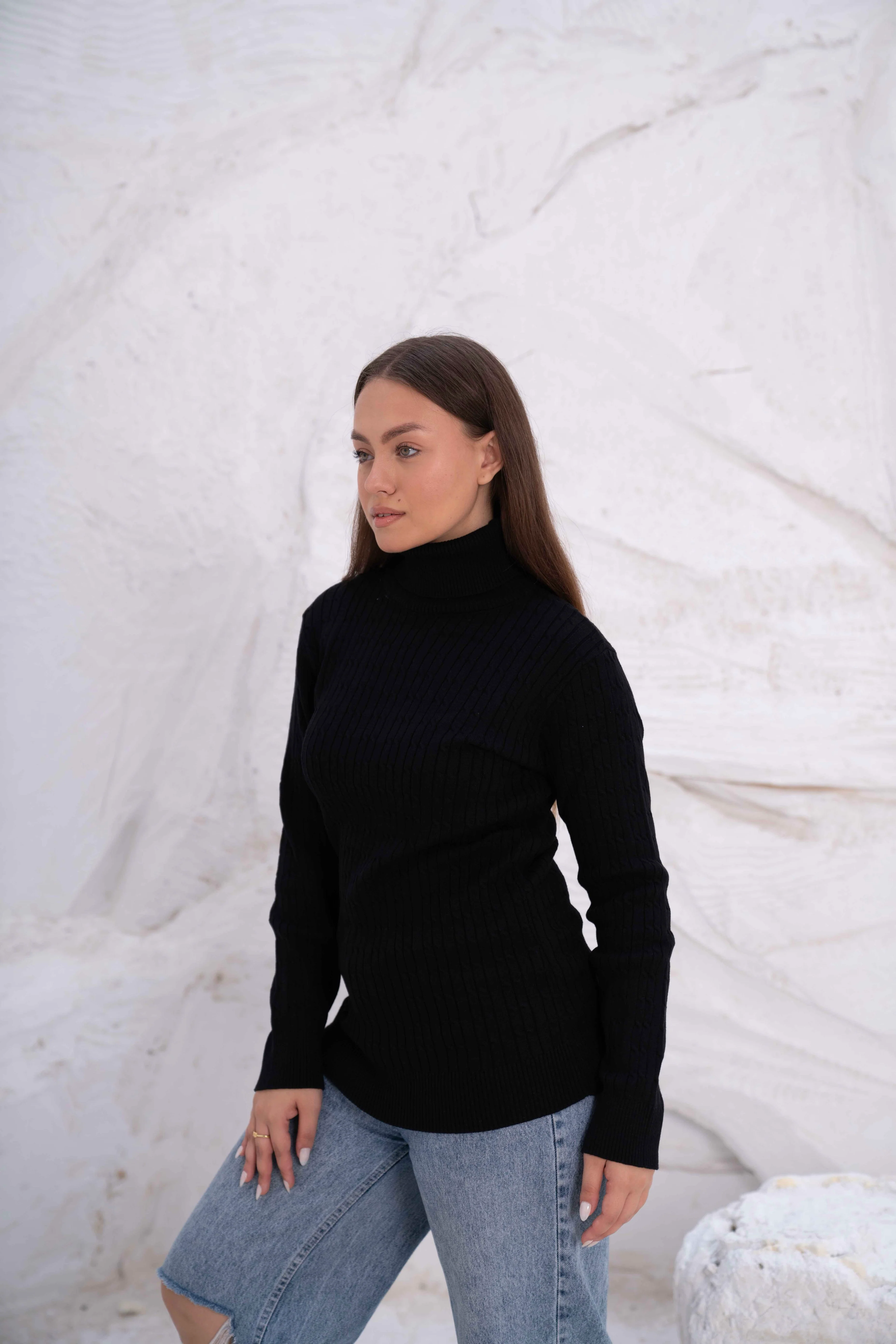Gumus Stranded Winter Knitwear - Image 10