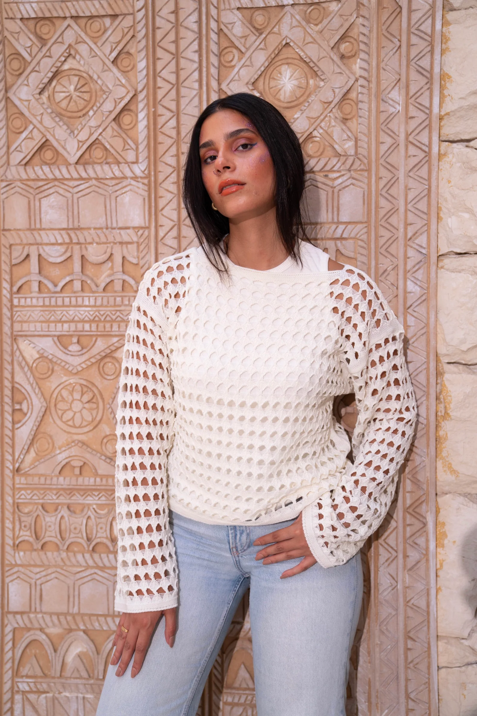 Gumus White Mesh Blouse - Image 4
