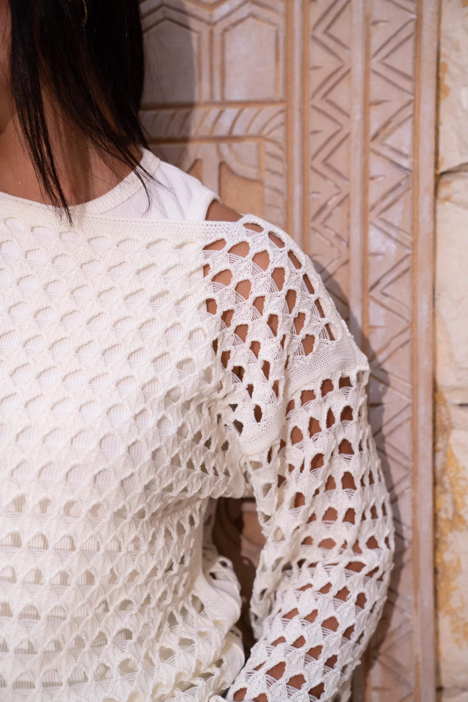 Gumus White Mesh Blouse - Image 9