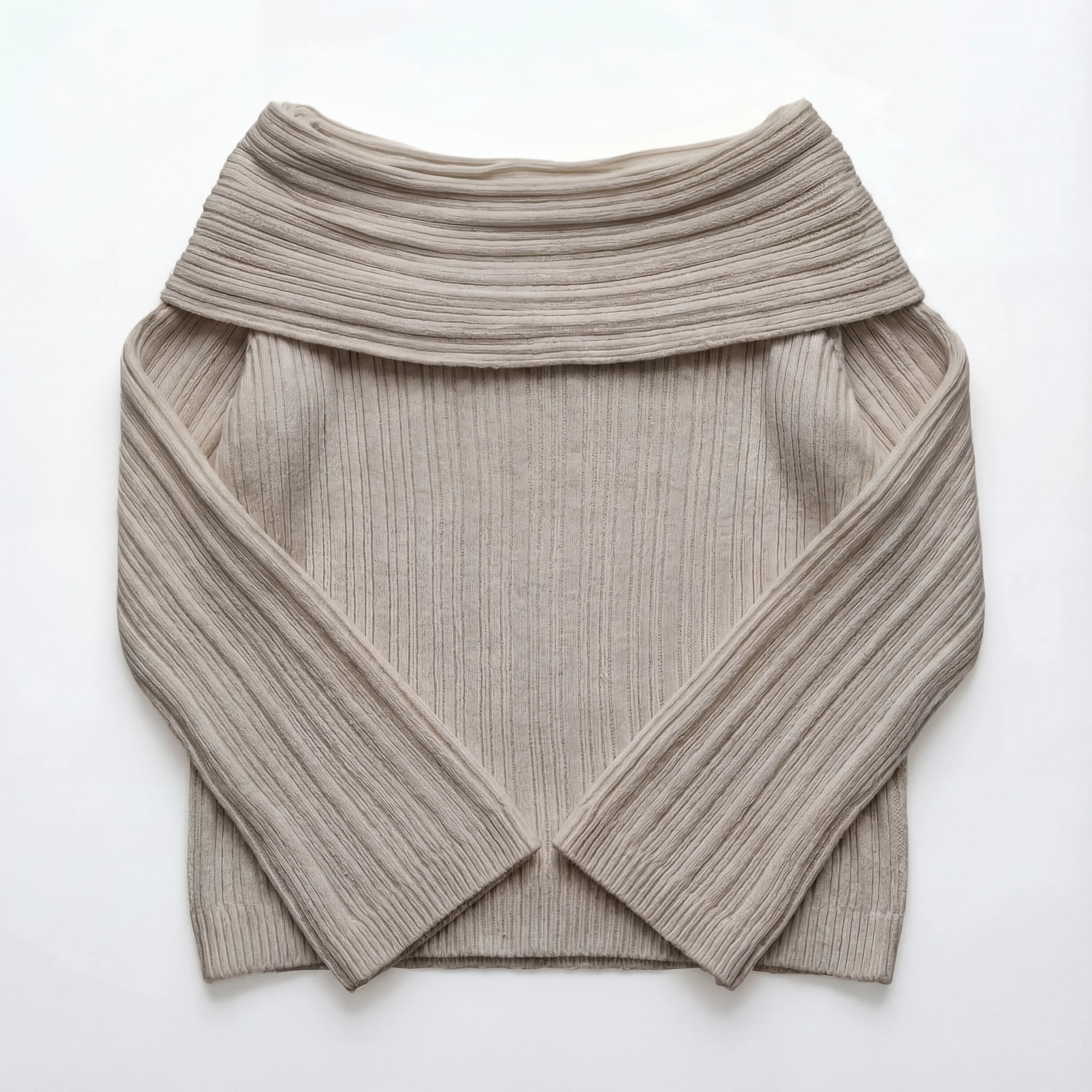 Knitted Off-Shoulder Sweater - Image 7