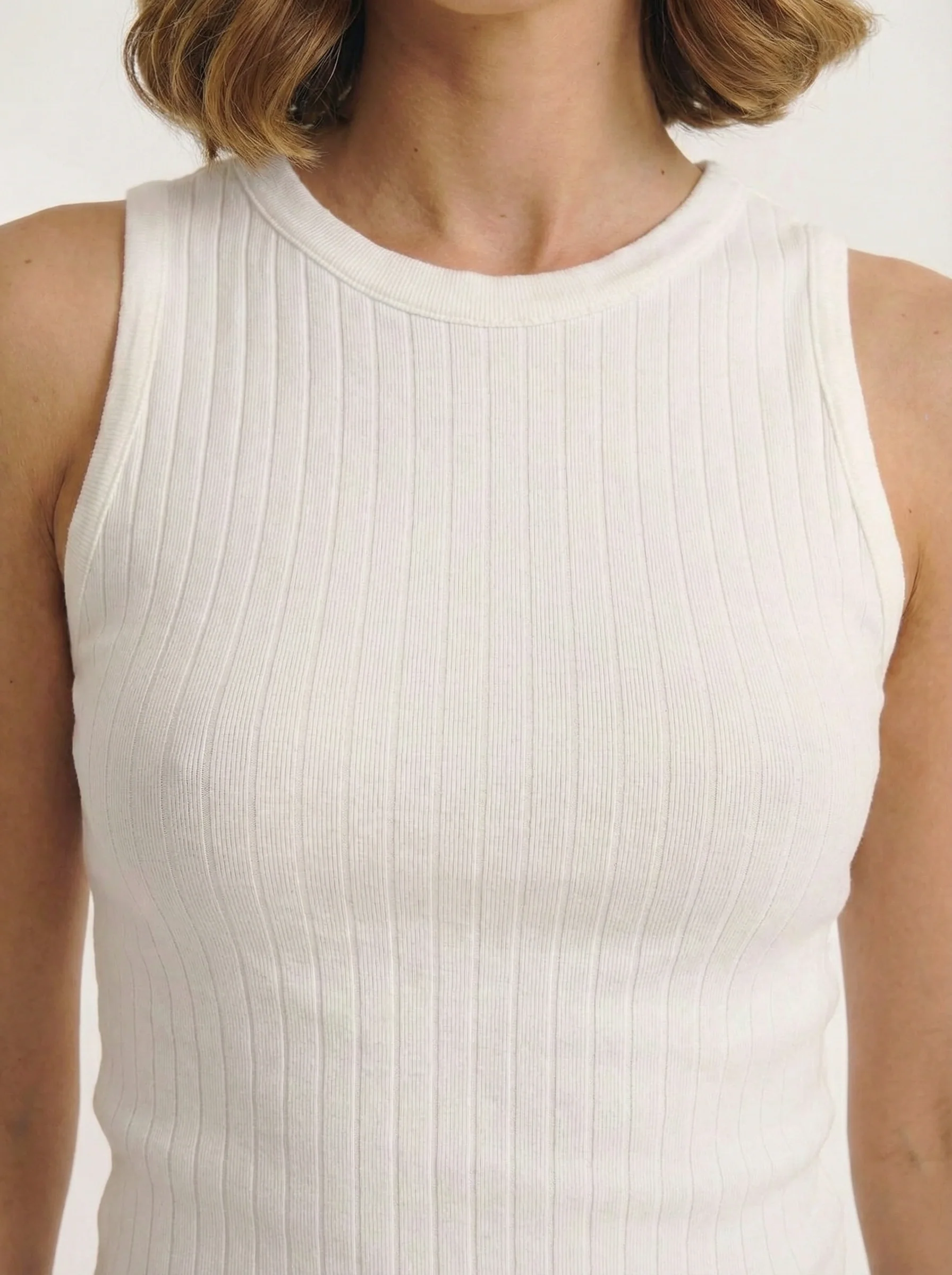 Knitted Wool Sleeveless Top - Image 3