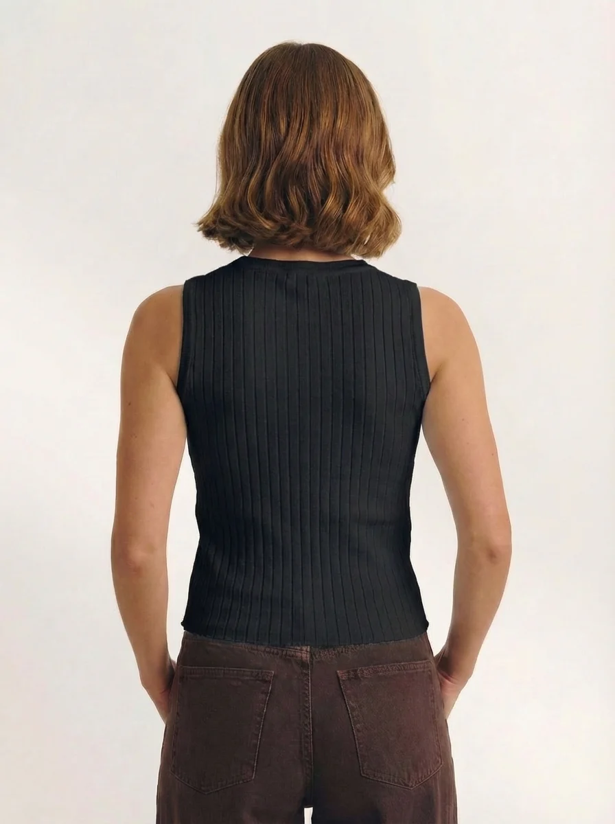 Knitted Wool Sleeveless Top - Image 7