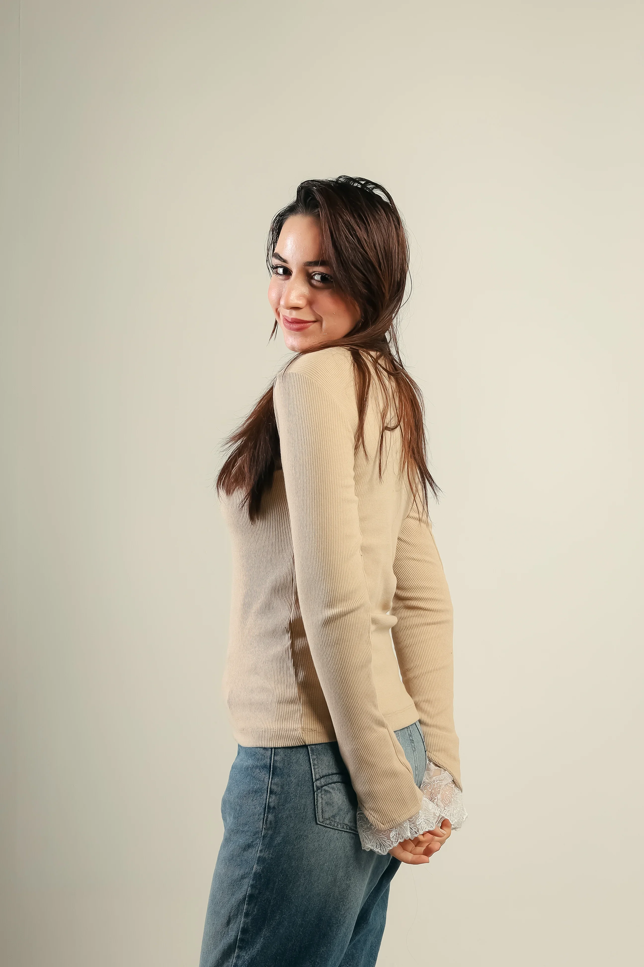 Lace cuff ribbed top - Image 17