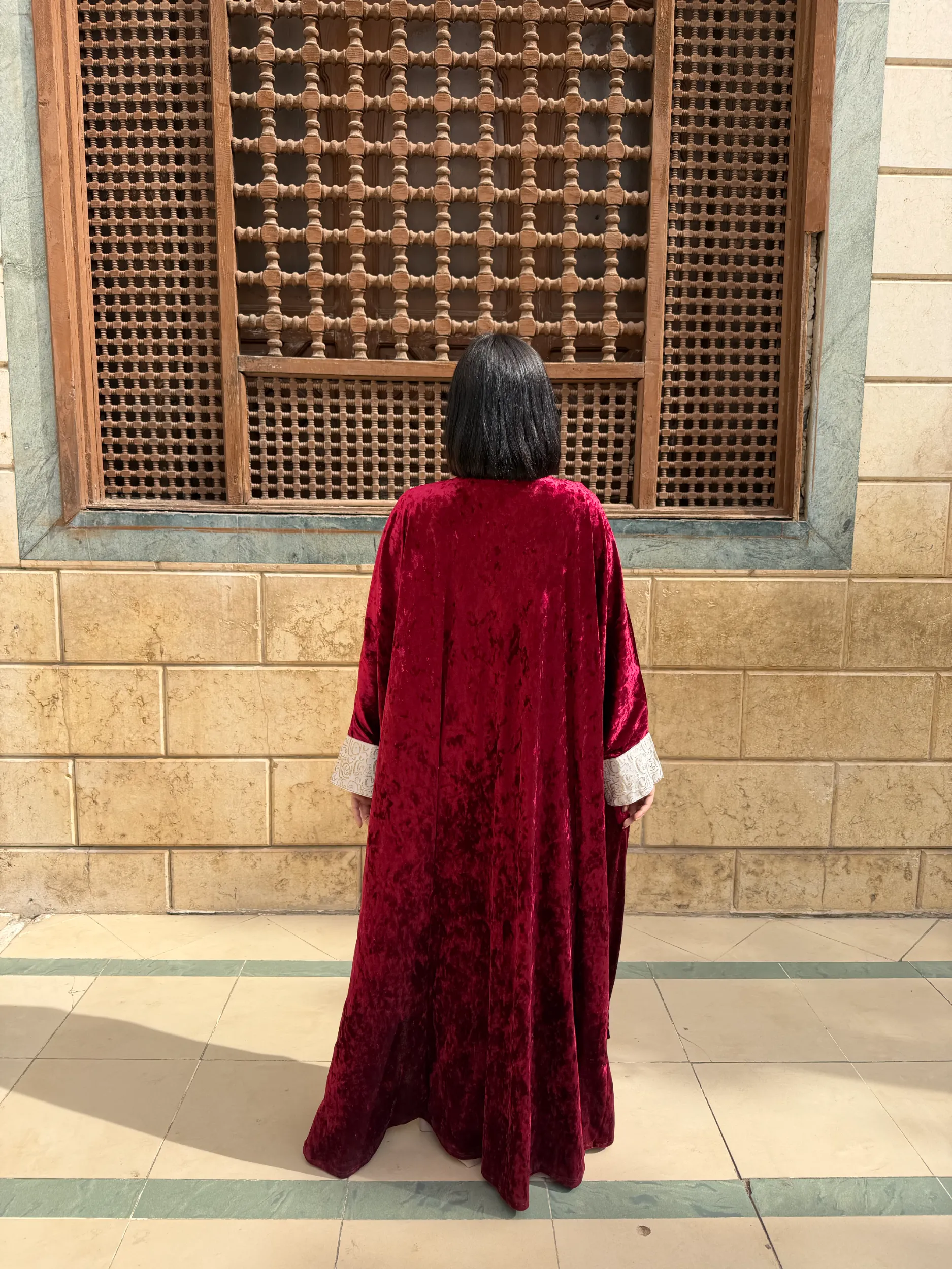 Layali Noir Velvet Abaya - Ramadan - Image 9
