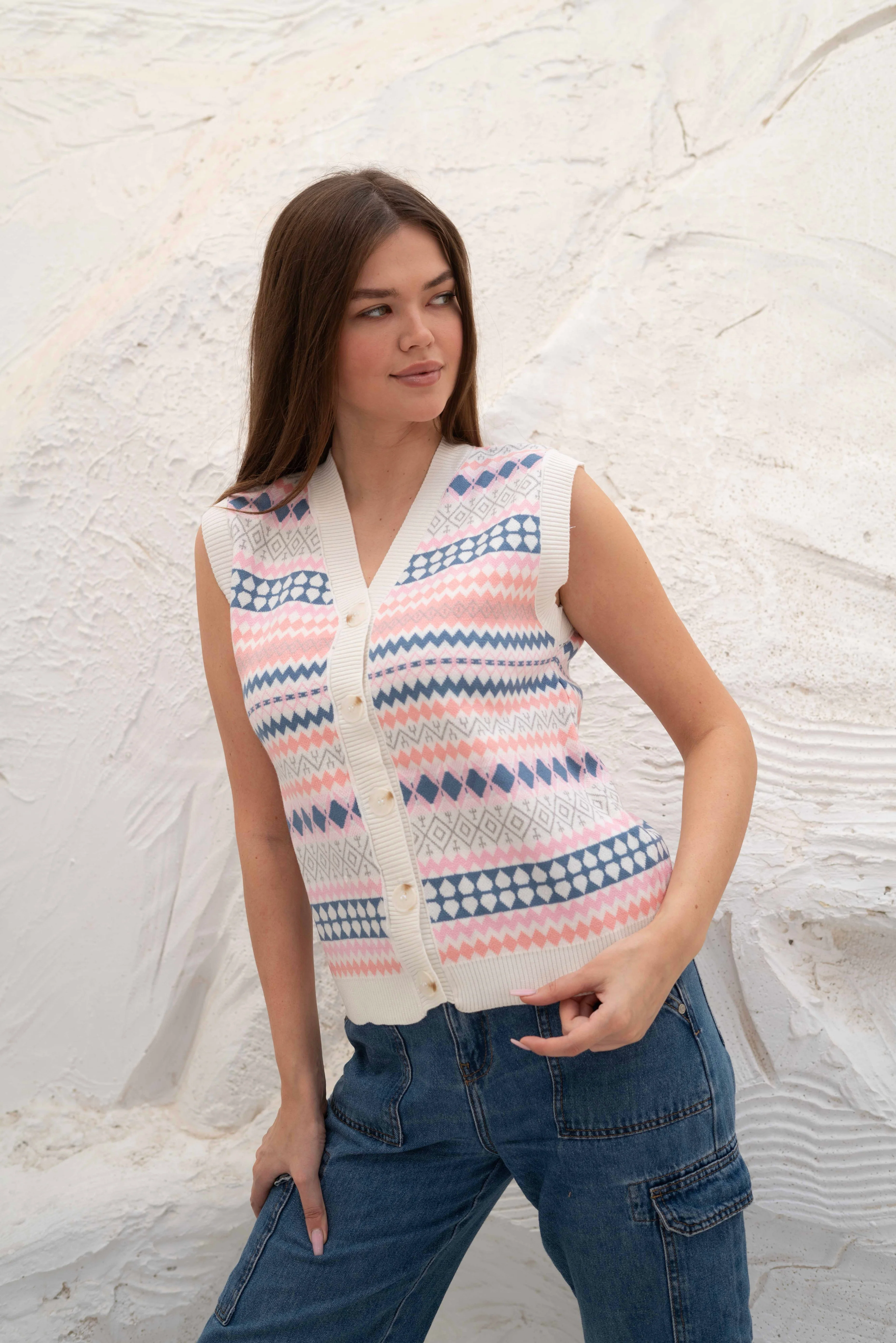 Nordic Patterned Sleeveless Vest - Image 15