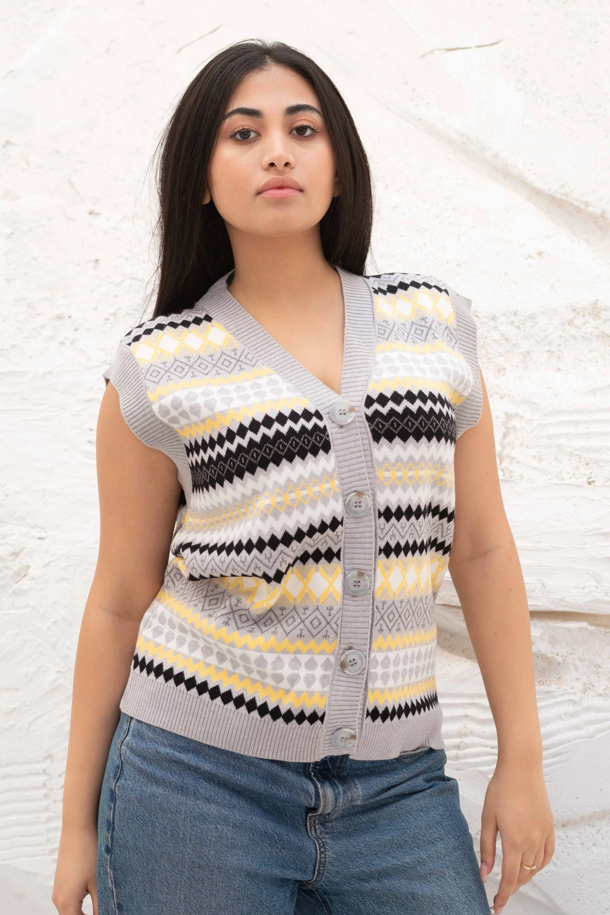Nordic Patterned Sleeveless Vest - Image 5